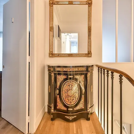 New Paradis - 2bdrs Flat In The Heart Of Apartment *