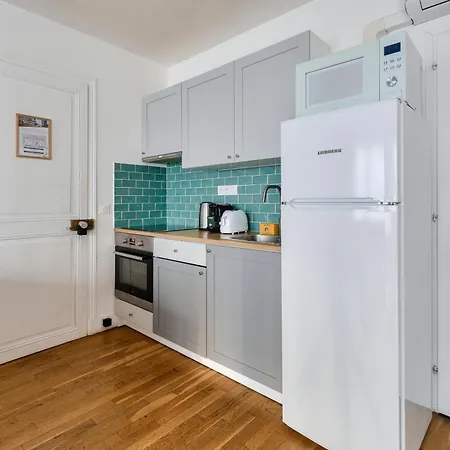 Апартаменты New Paradis - 2bdrs Flat In The Heart Of